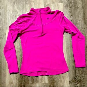 Woman’s Nike shorts 1/2 zip